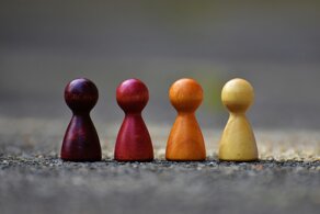Four aligned game pieces